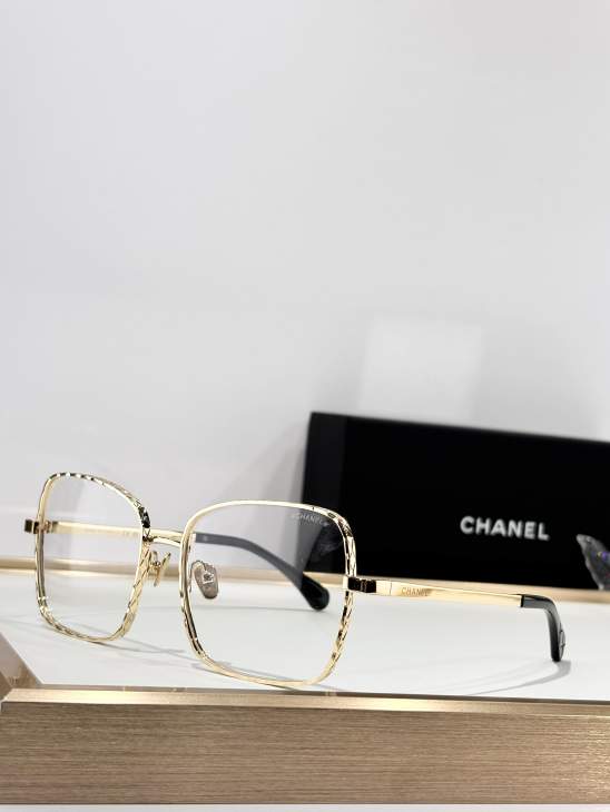 Picture of Chanel Sunglasses _SKUfw77669982fw